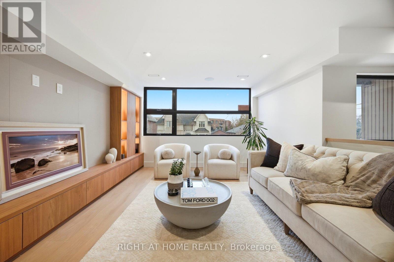 287 VALERMO DRIVE - 19