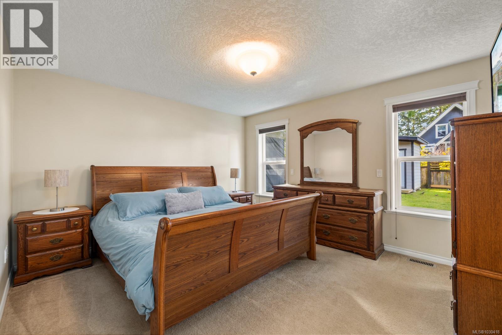 1320 BONNER CRES - 10