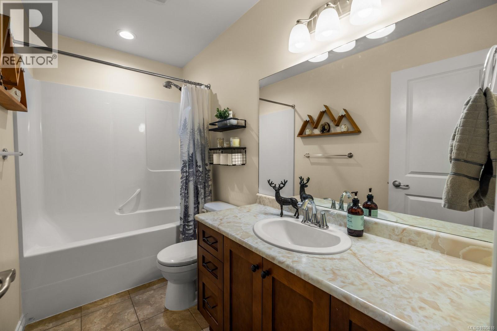 1320 BONNER CRES - 13