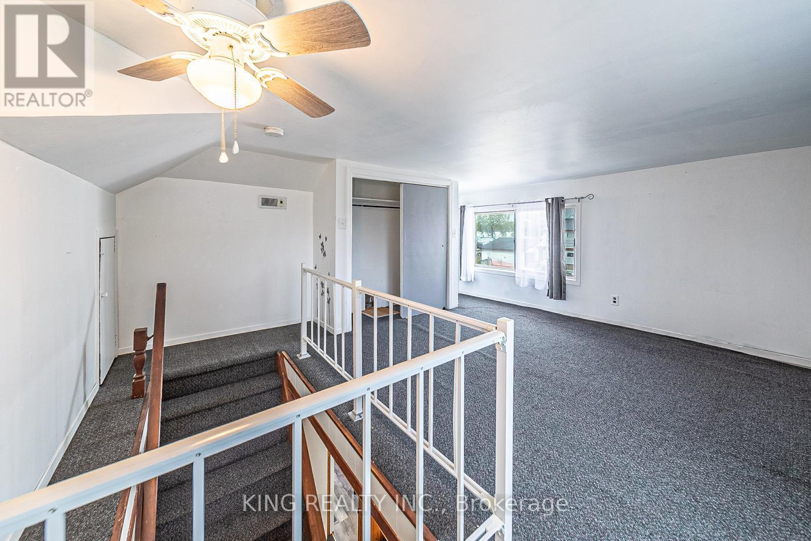 42 WAHNETA AVENUE - 11