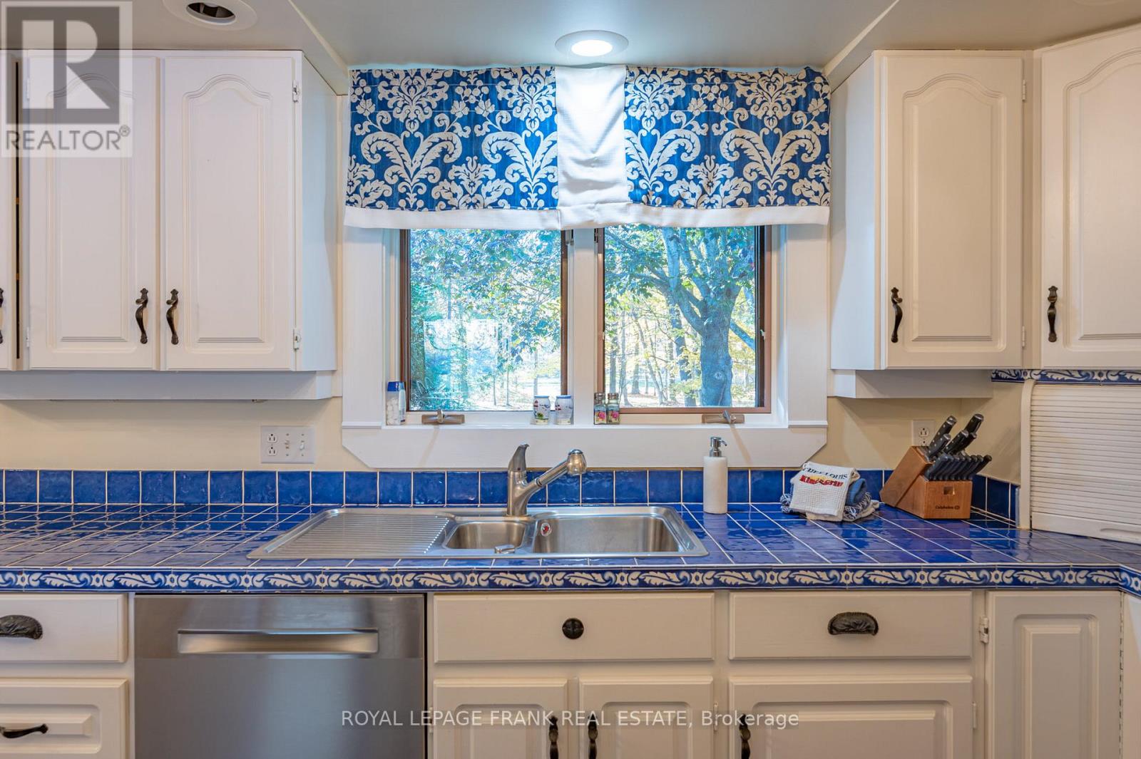 1187 LAKEHURST ROAD - 11