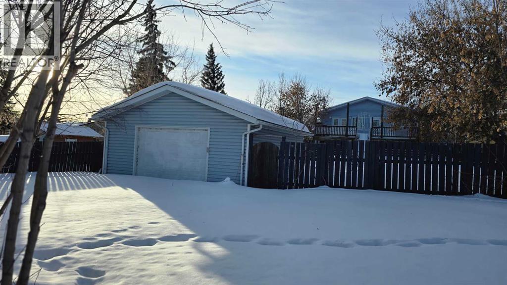 9119 100 Street - 21