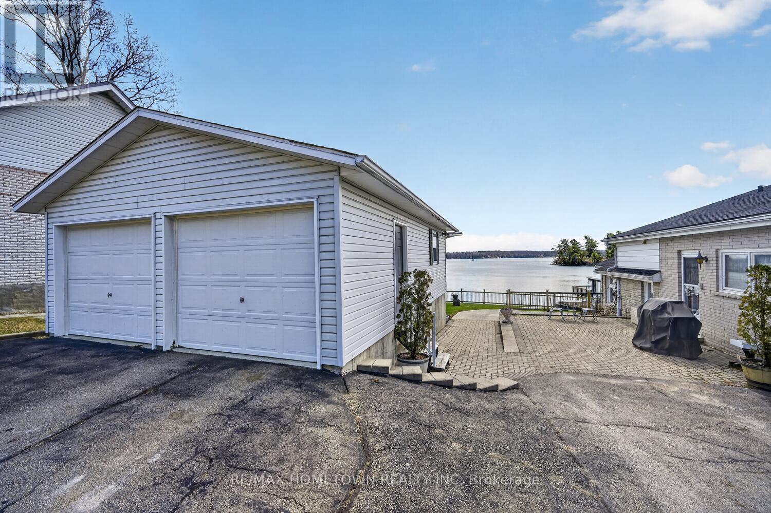 529 JOWSEY MCLEAN ROW — photo 46