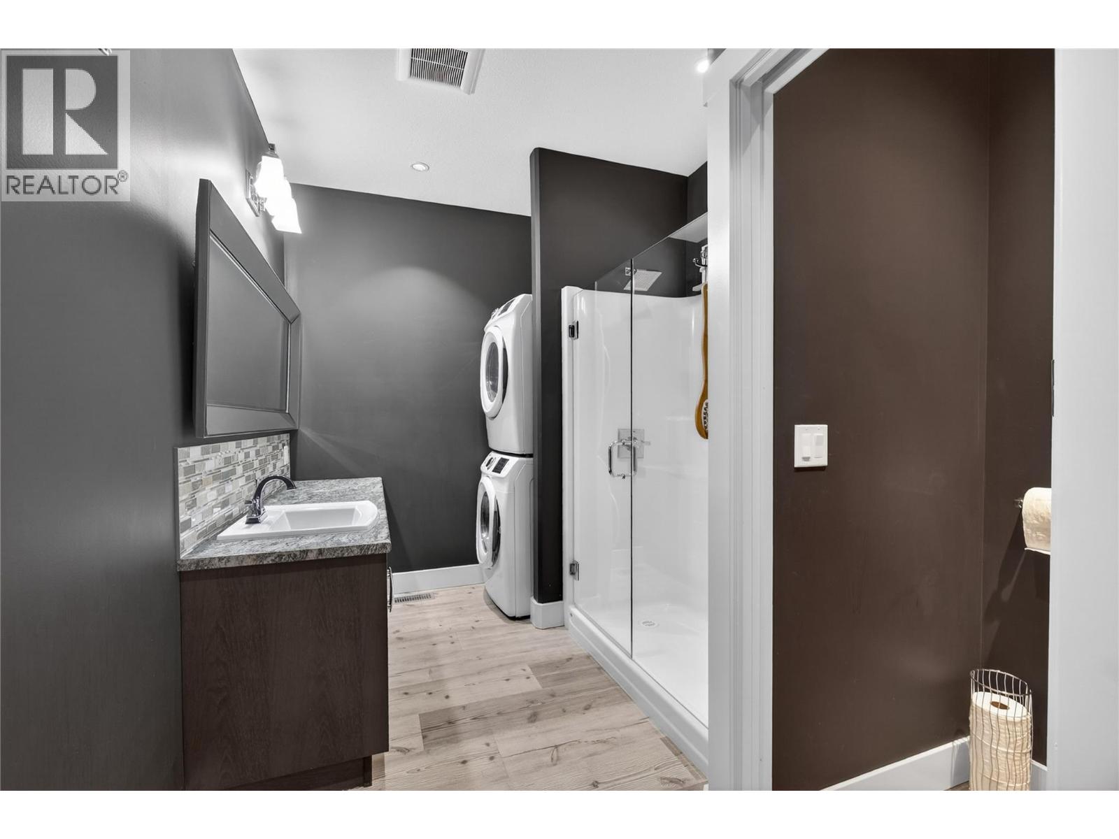 339 Hummingbird Avenue, Vernon