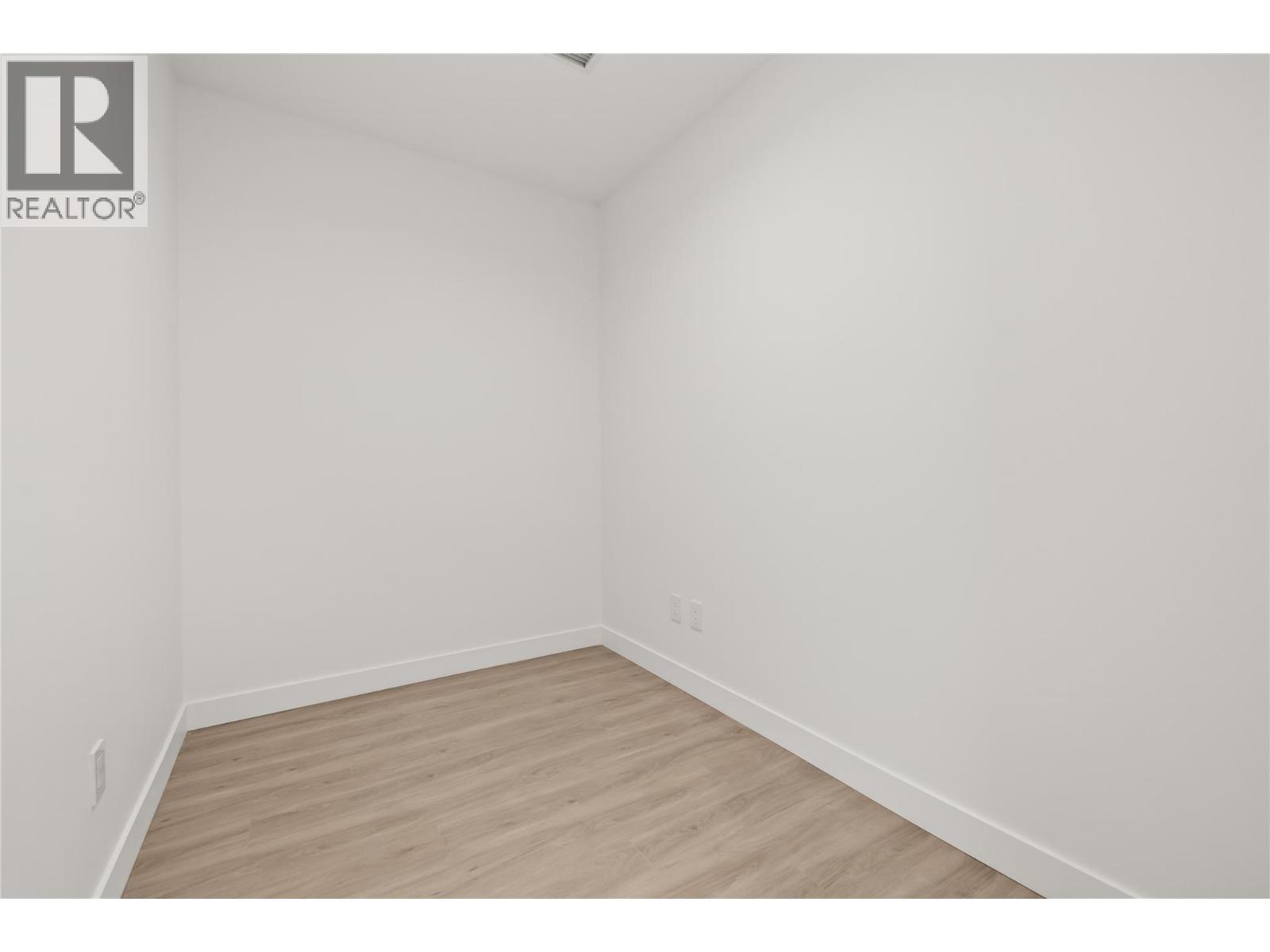 #2107 238 Leon Avenue - 32