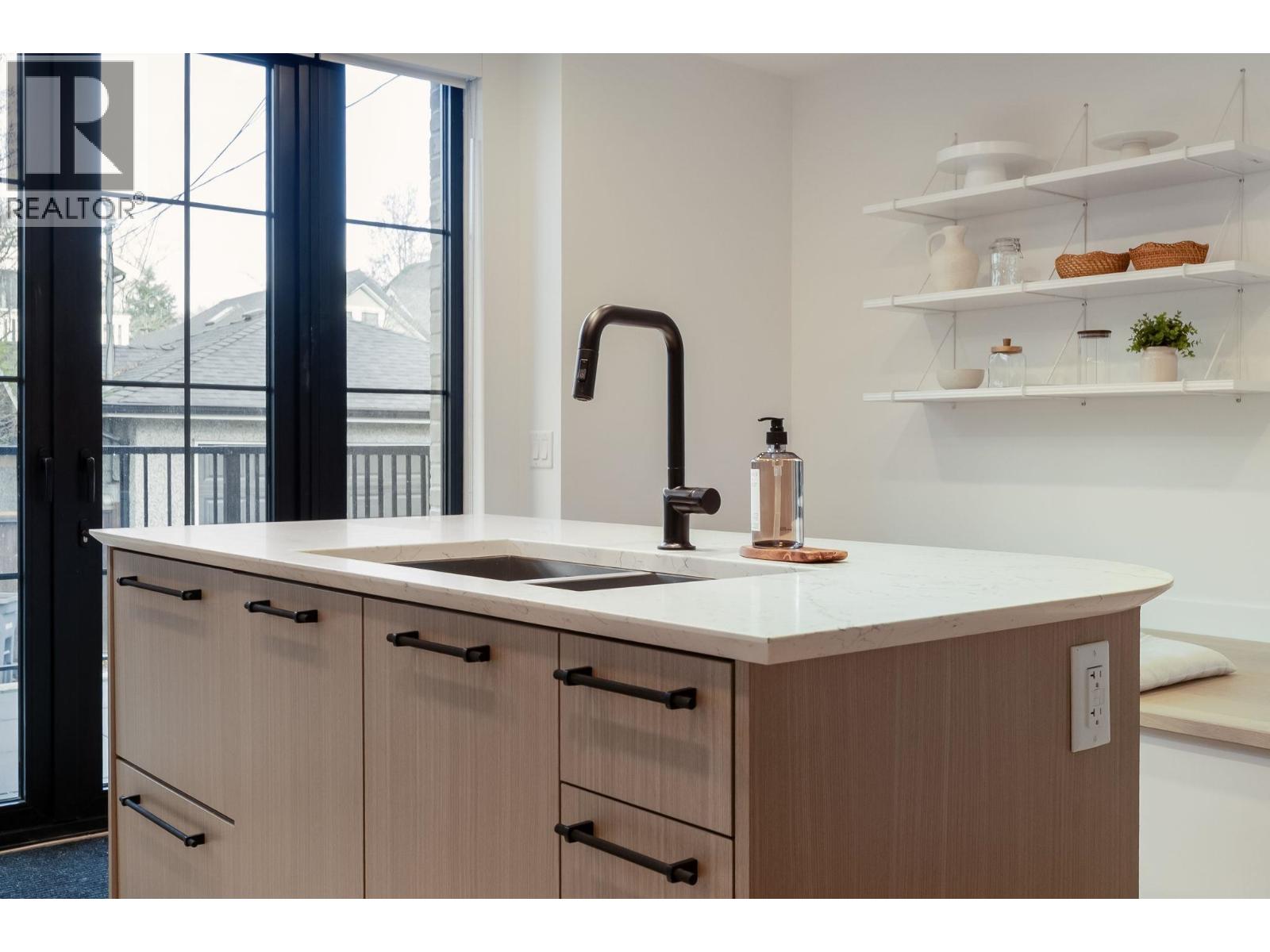 197 W KING EDWARD AVENUE, Vancouver