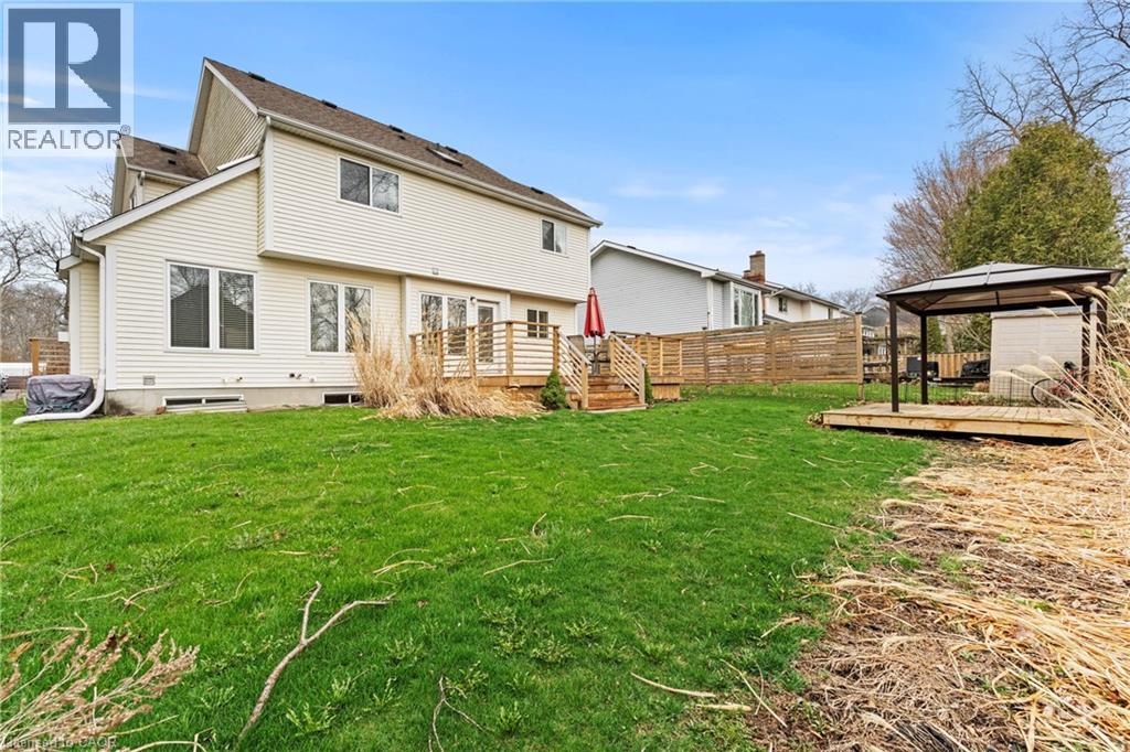 12 OAK DRIVE - 3