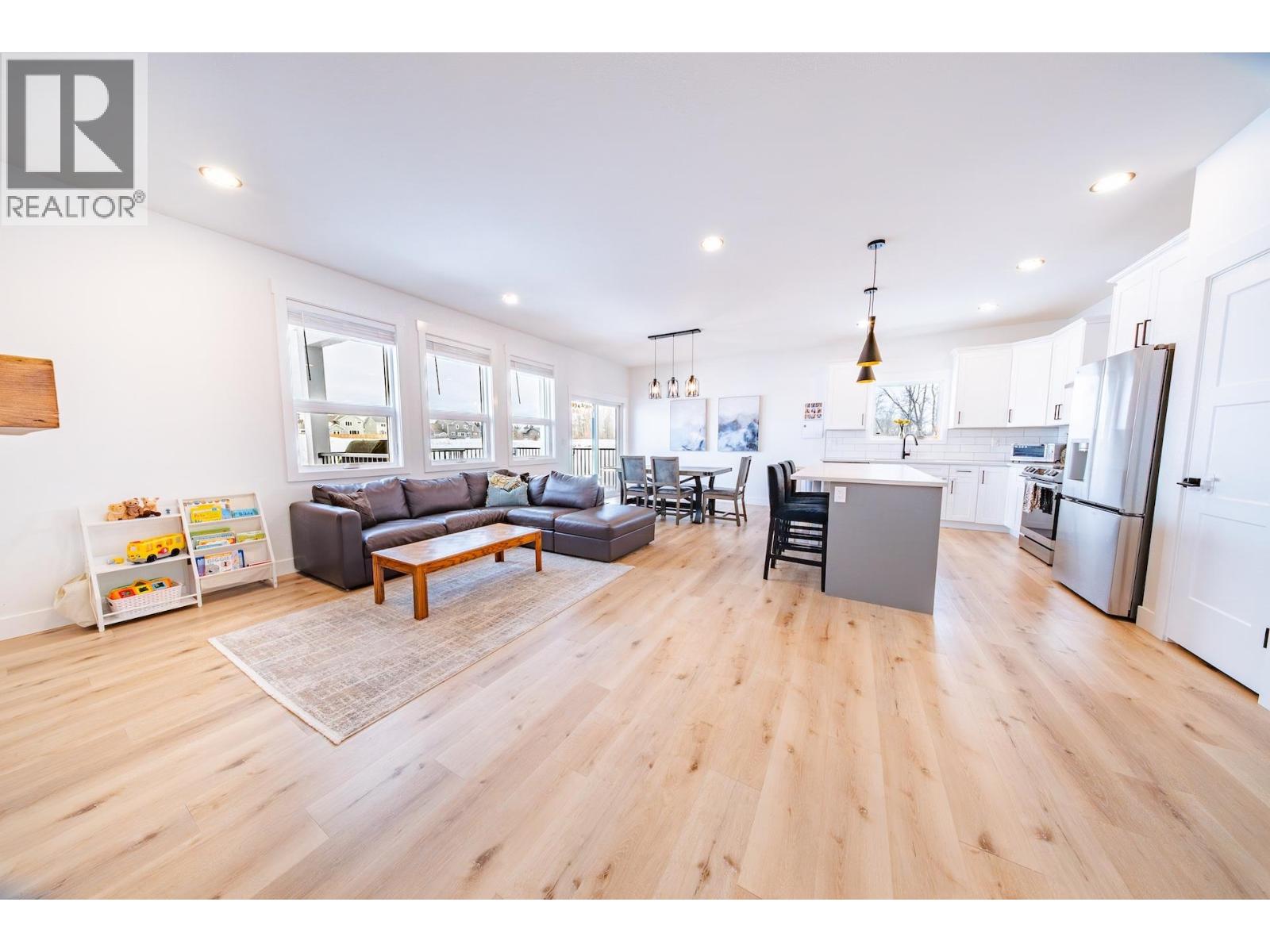 10419 117 AVENUE - 8