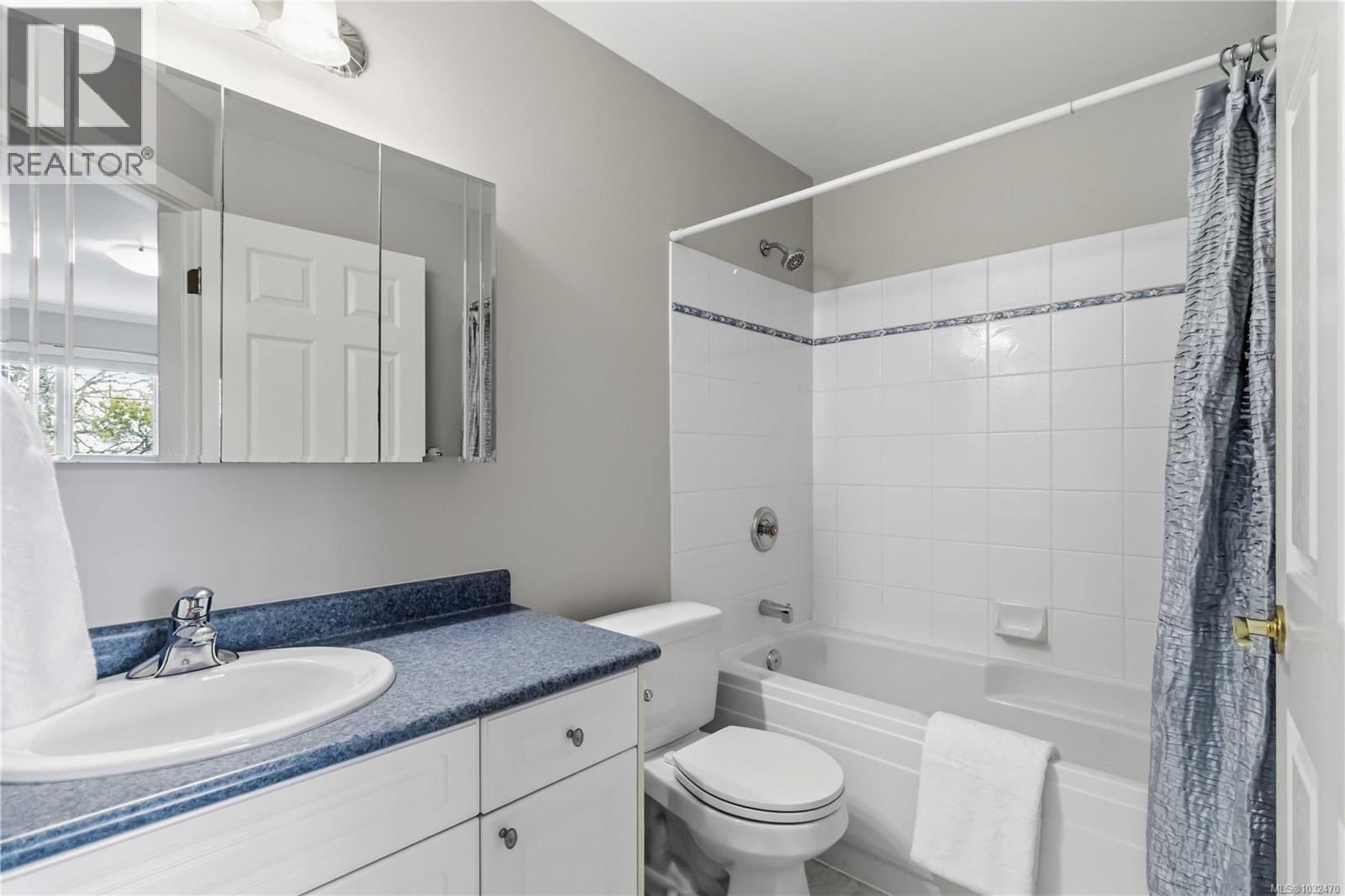 101 1196 Clovelly Terrace, Saanich