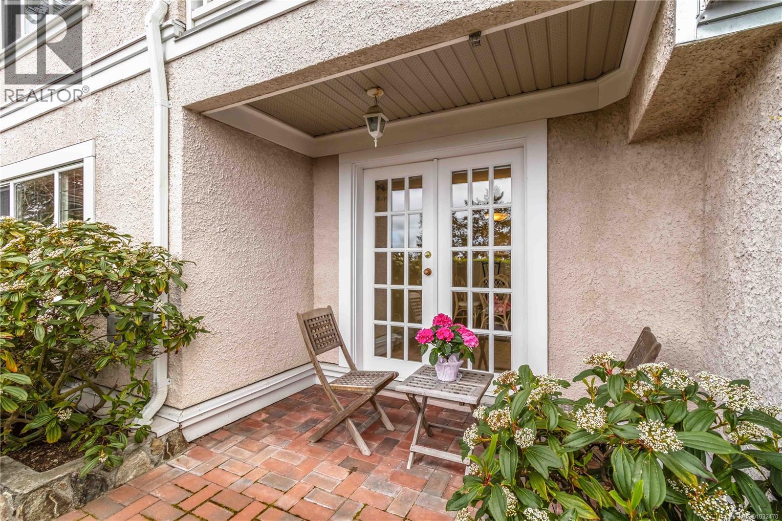 101 1196 Clovelly Terrace, Saanich