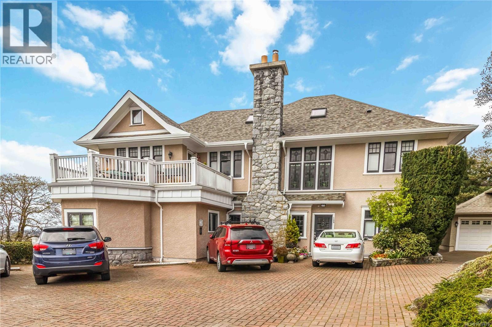 101 1196 Clovelly Terrace, Saanich