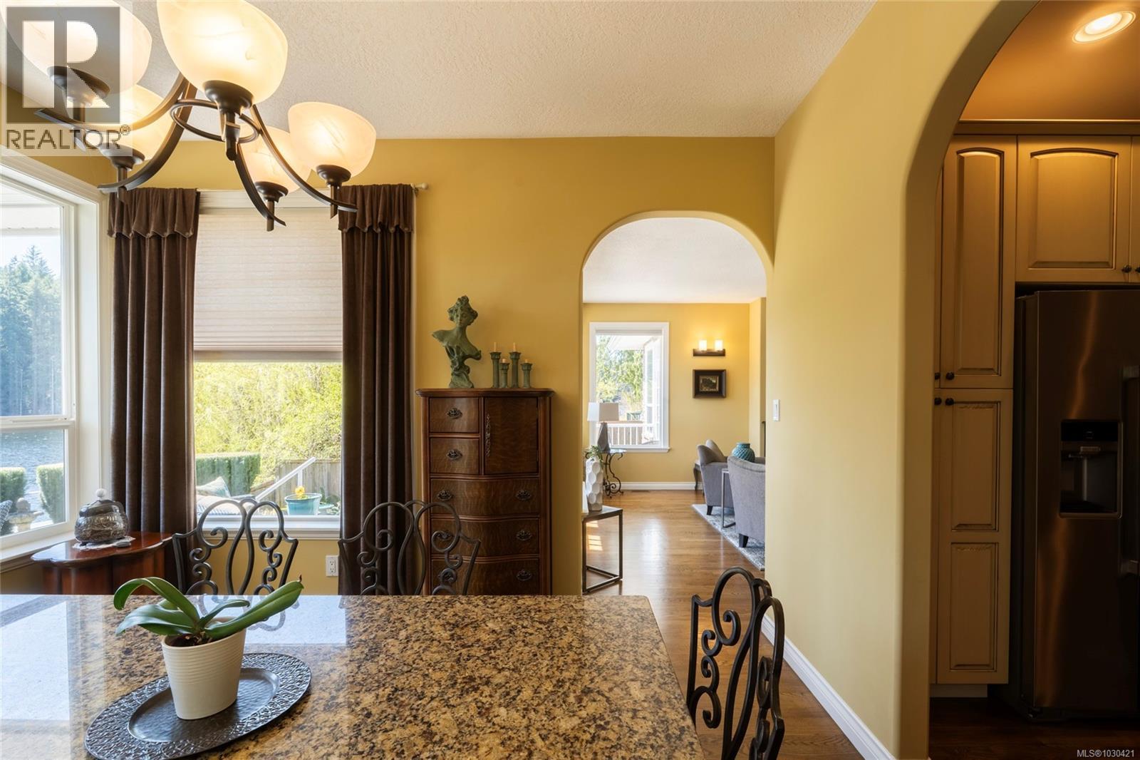 2308 RENFREW RD - 14