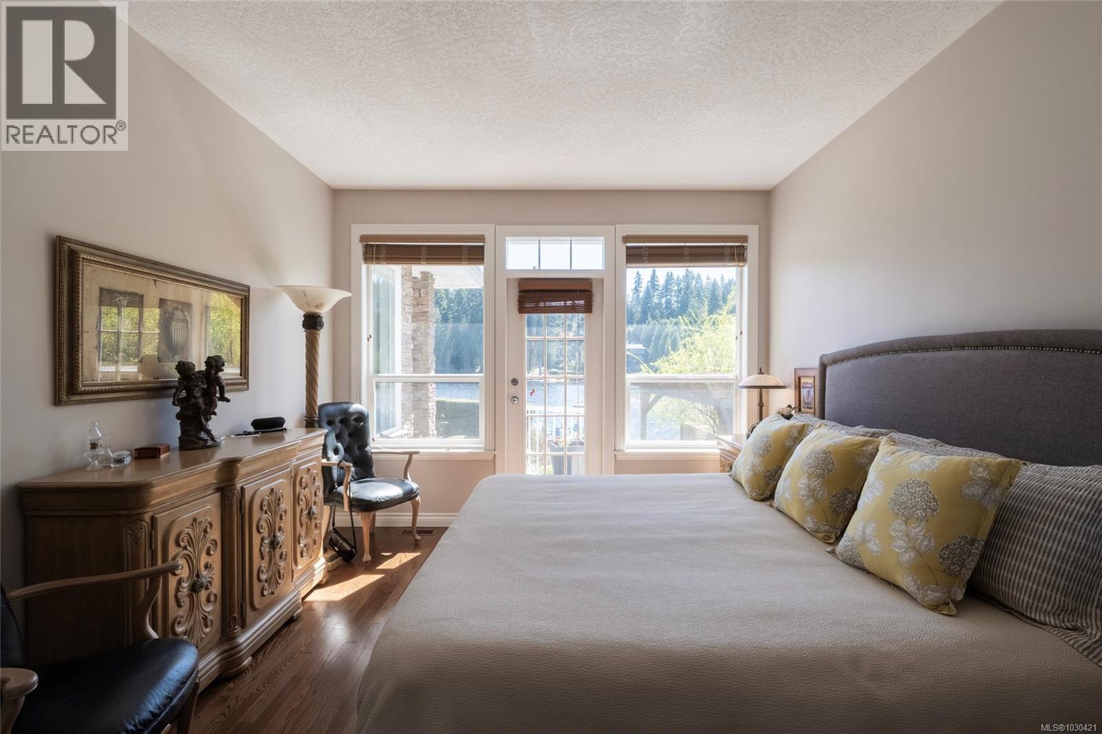 2308 Renfrew Rd - 18