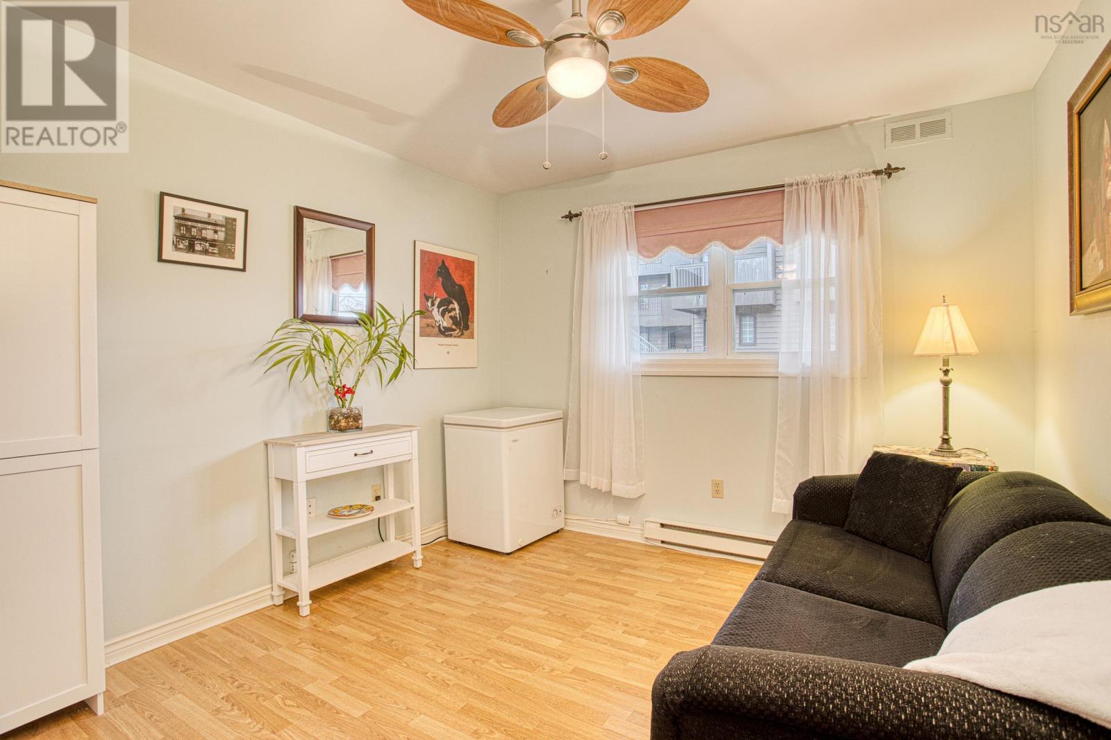 Property 27 of 38 of 23 6A Rose Way