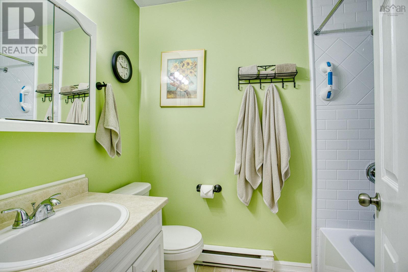 Property 26 of 38 of 23 6A Rose Way