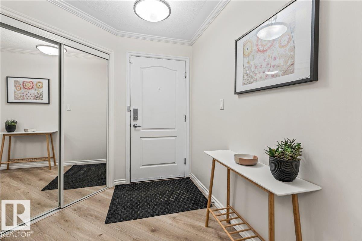 #206 9938 104 ST NW - 5