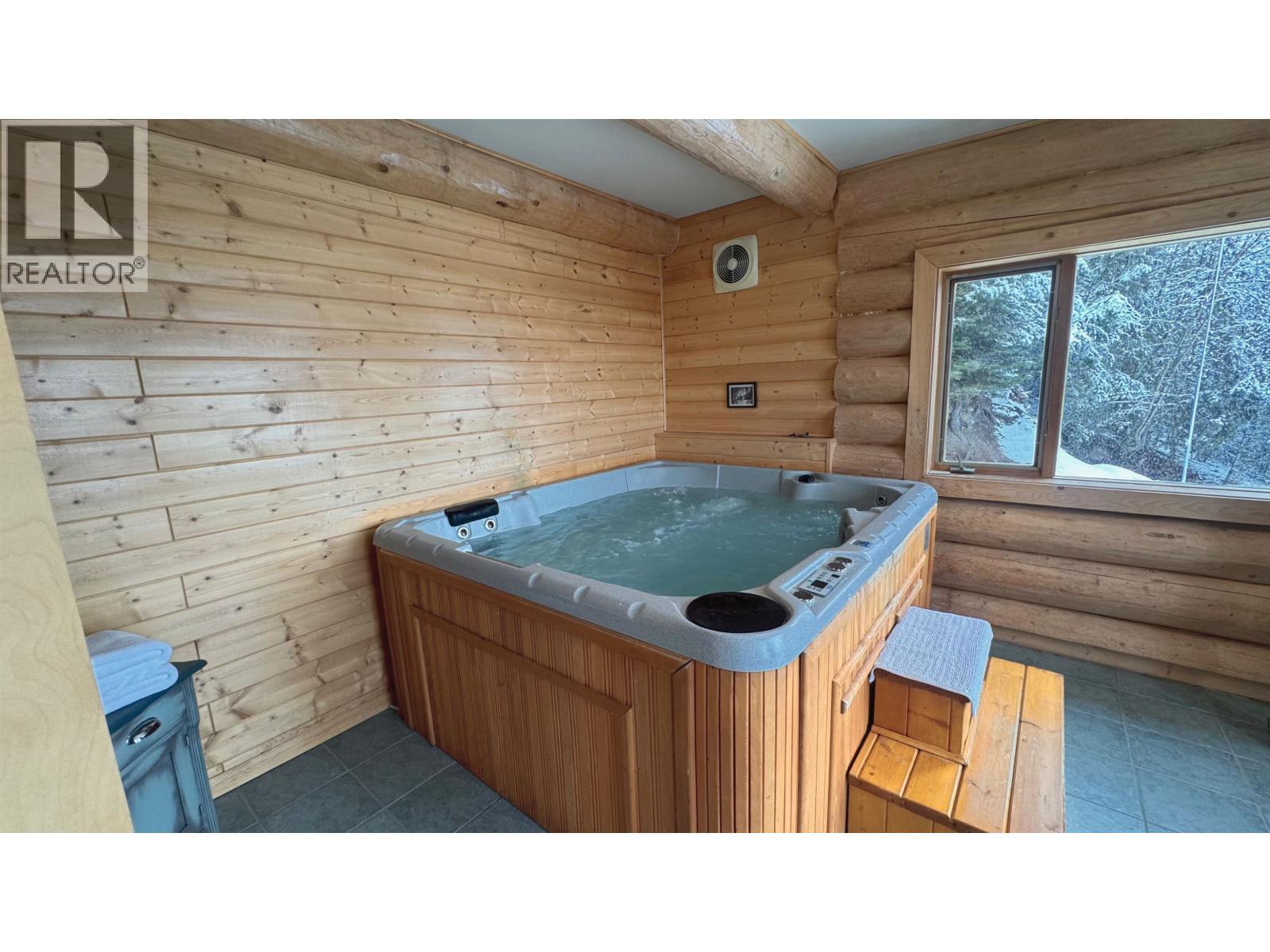 5278 KALLUM DRIVE - 34