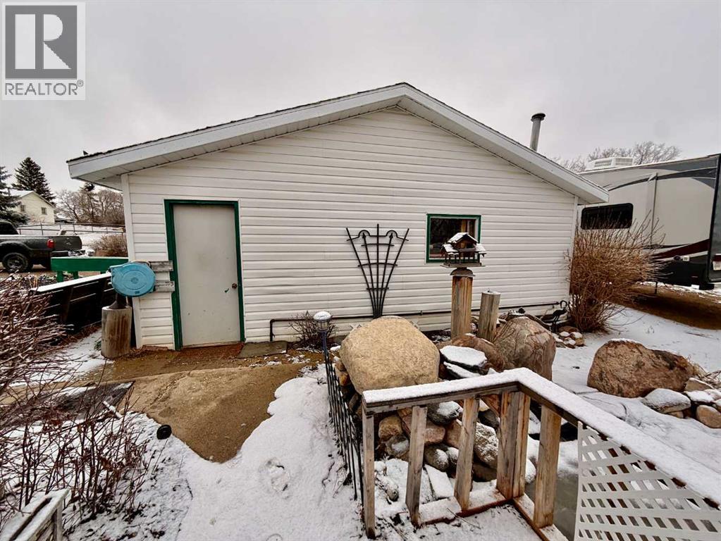 5111 49 STREET - 20