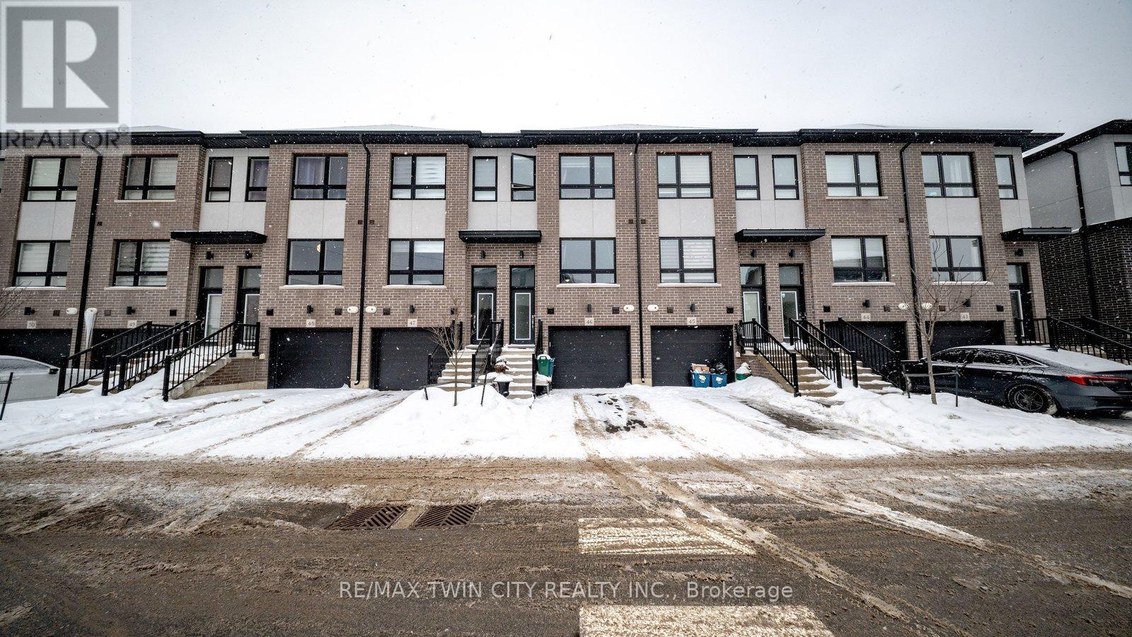 46 - 720 GREY STREET