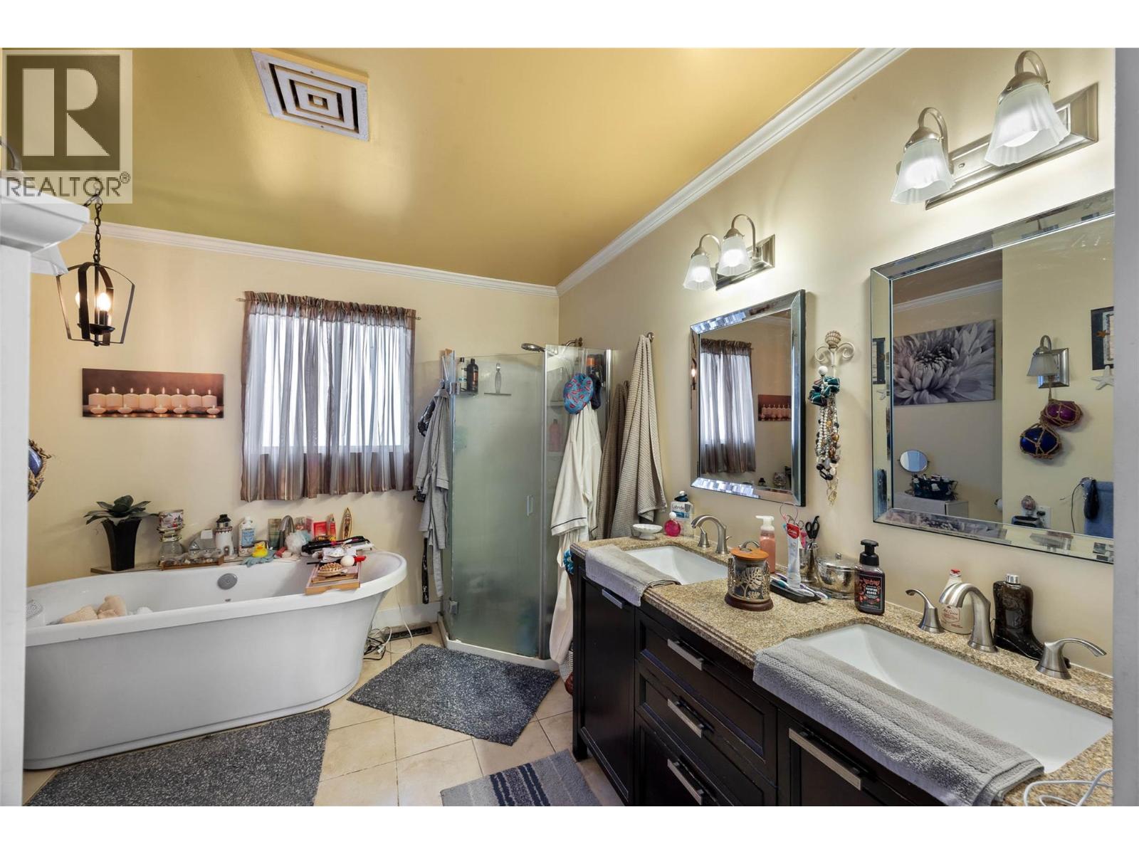 4602 STRAWBERRY LANE - 14