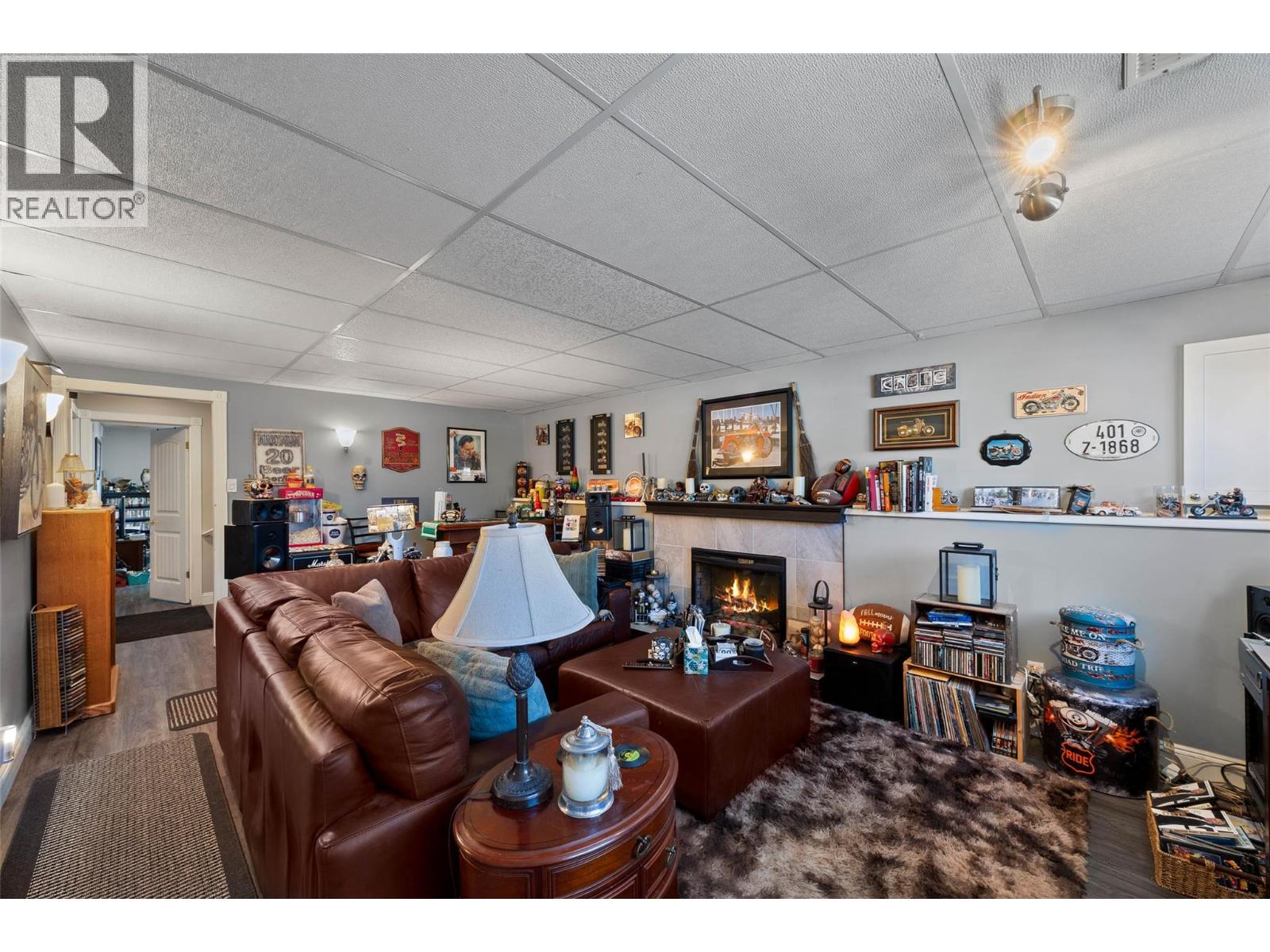 4602 STRAWBERRY LANE - 16