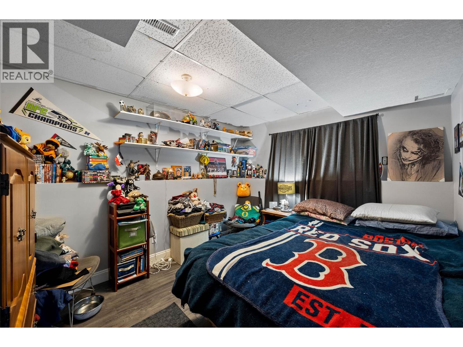 4602 STRAWBERRY LANE - 20