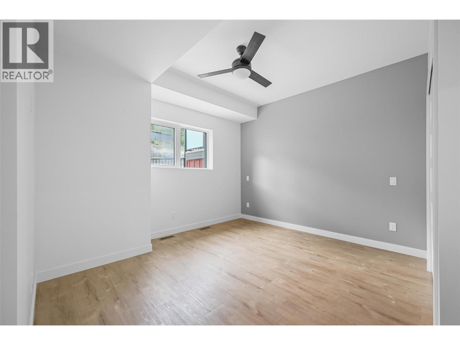 #22A 5150 FAIRWAY Drive - 28