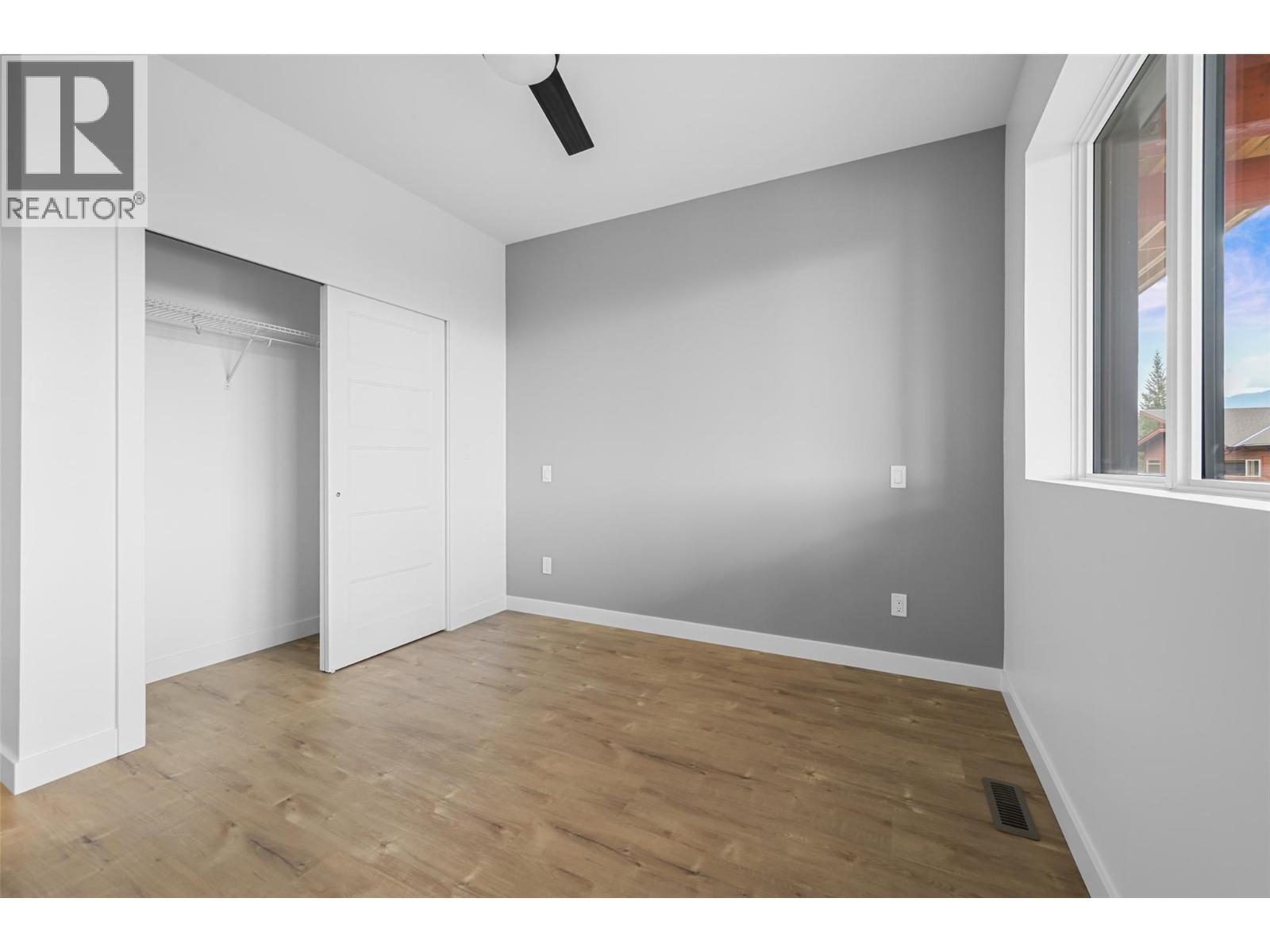 #22A 5150 FAIRWAY Drive - 38