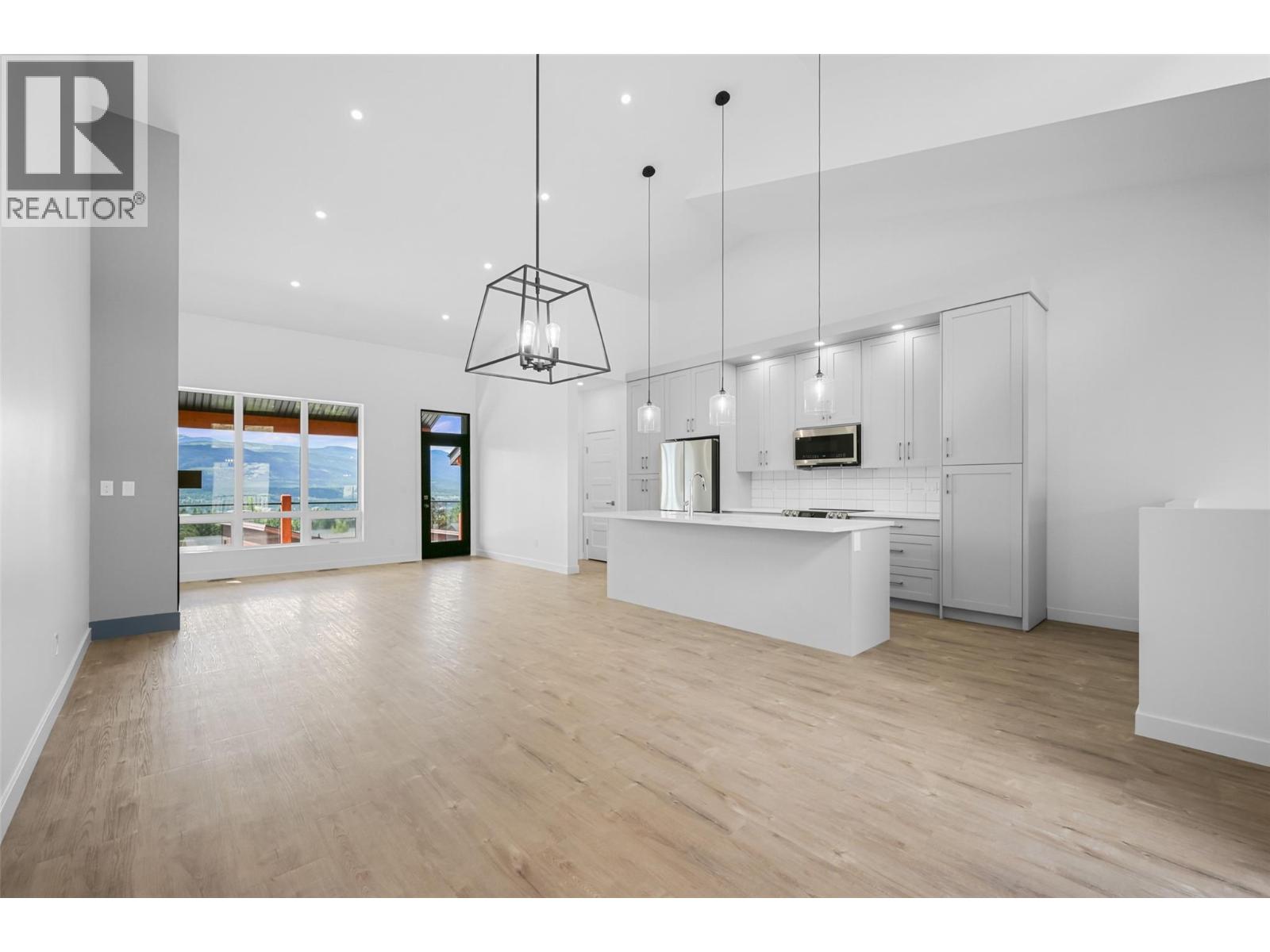 #22A 5150 FAIRWAY Drive - 4