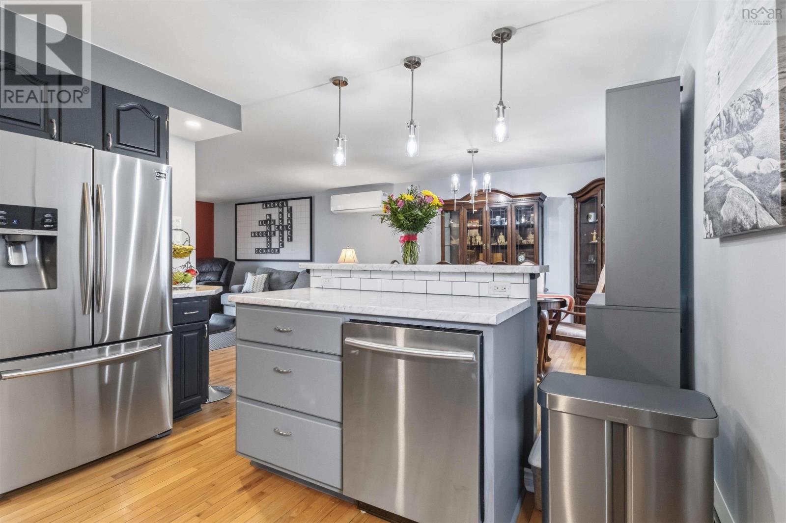 Property 20 of 49 of 52 Stoneridge Court