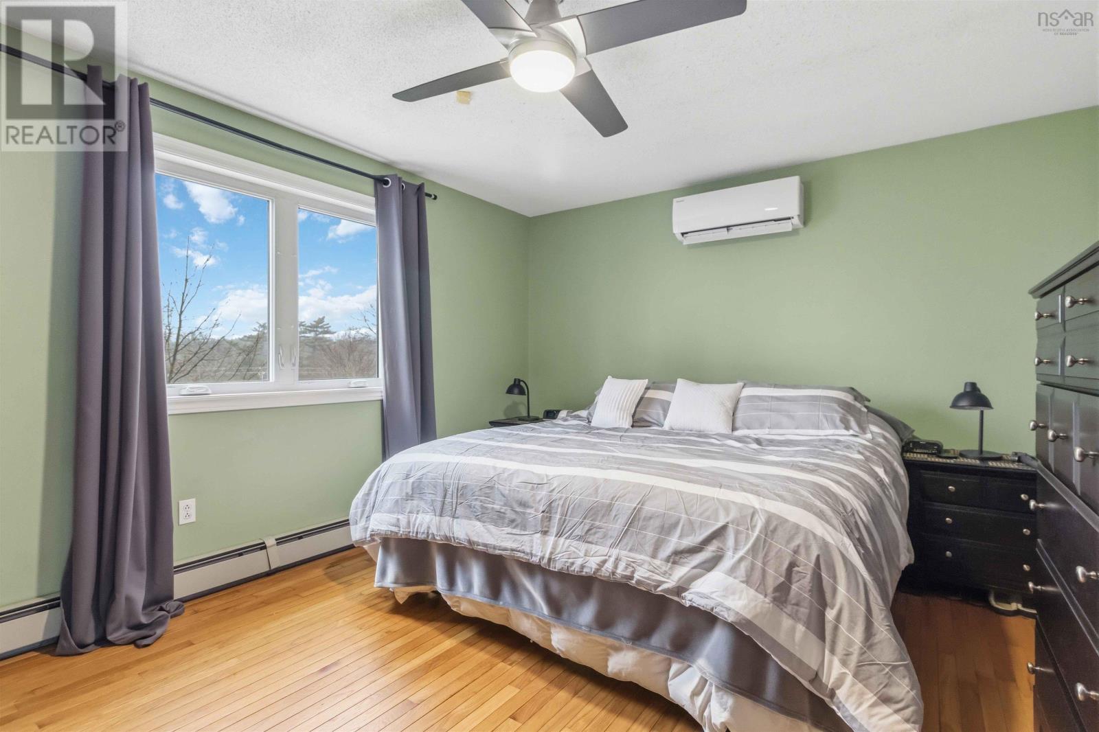 Property 36 of 49 of 52 Stoneridge Court