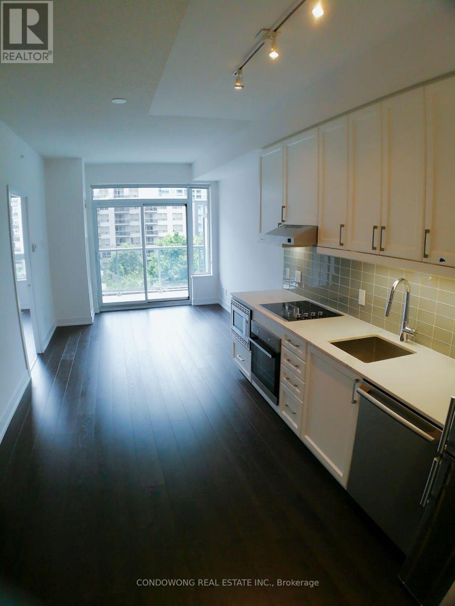 325 - 7 KENASTON GARDENS