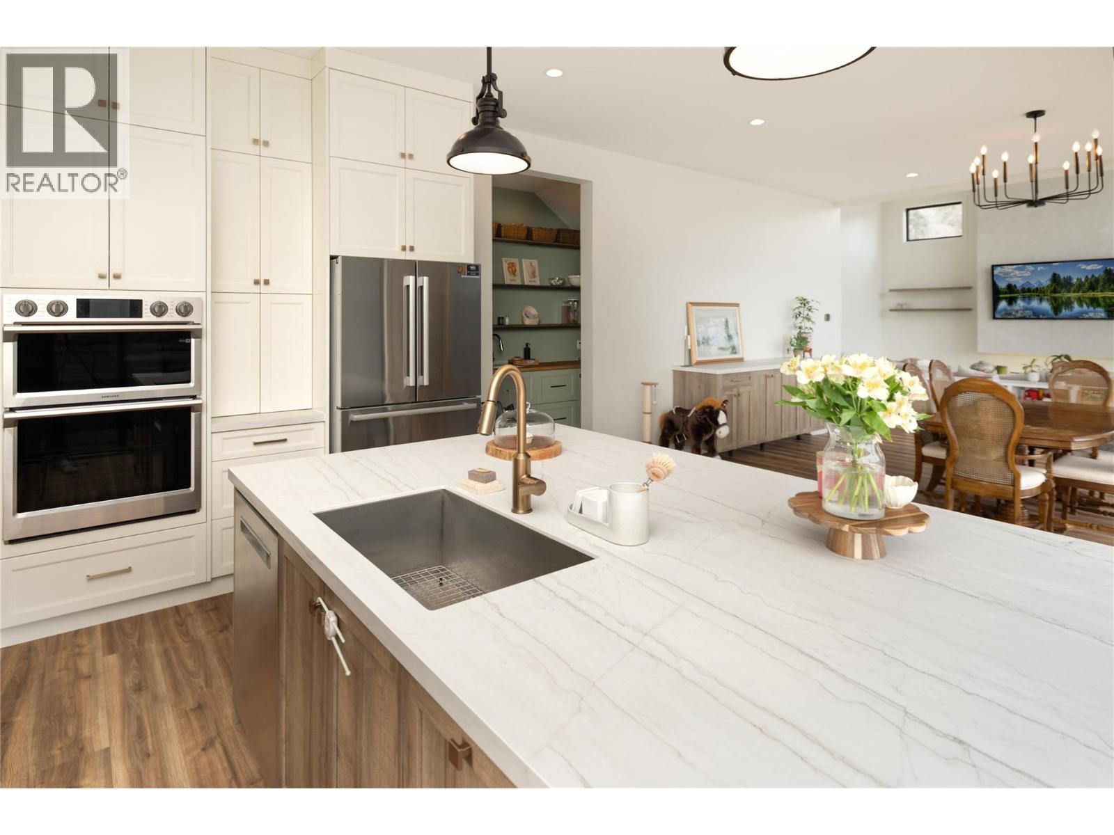  1435 Bear Creek Road, West Kelowna