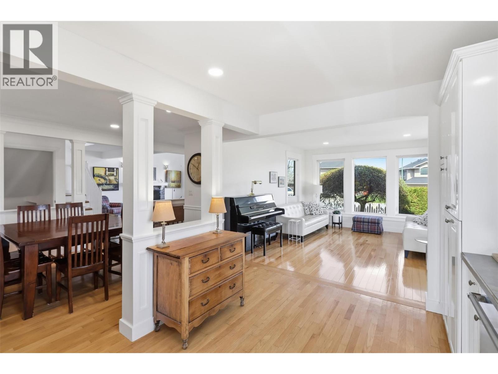 260 SUNHILL COURT - 13