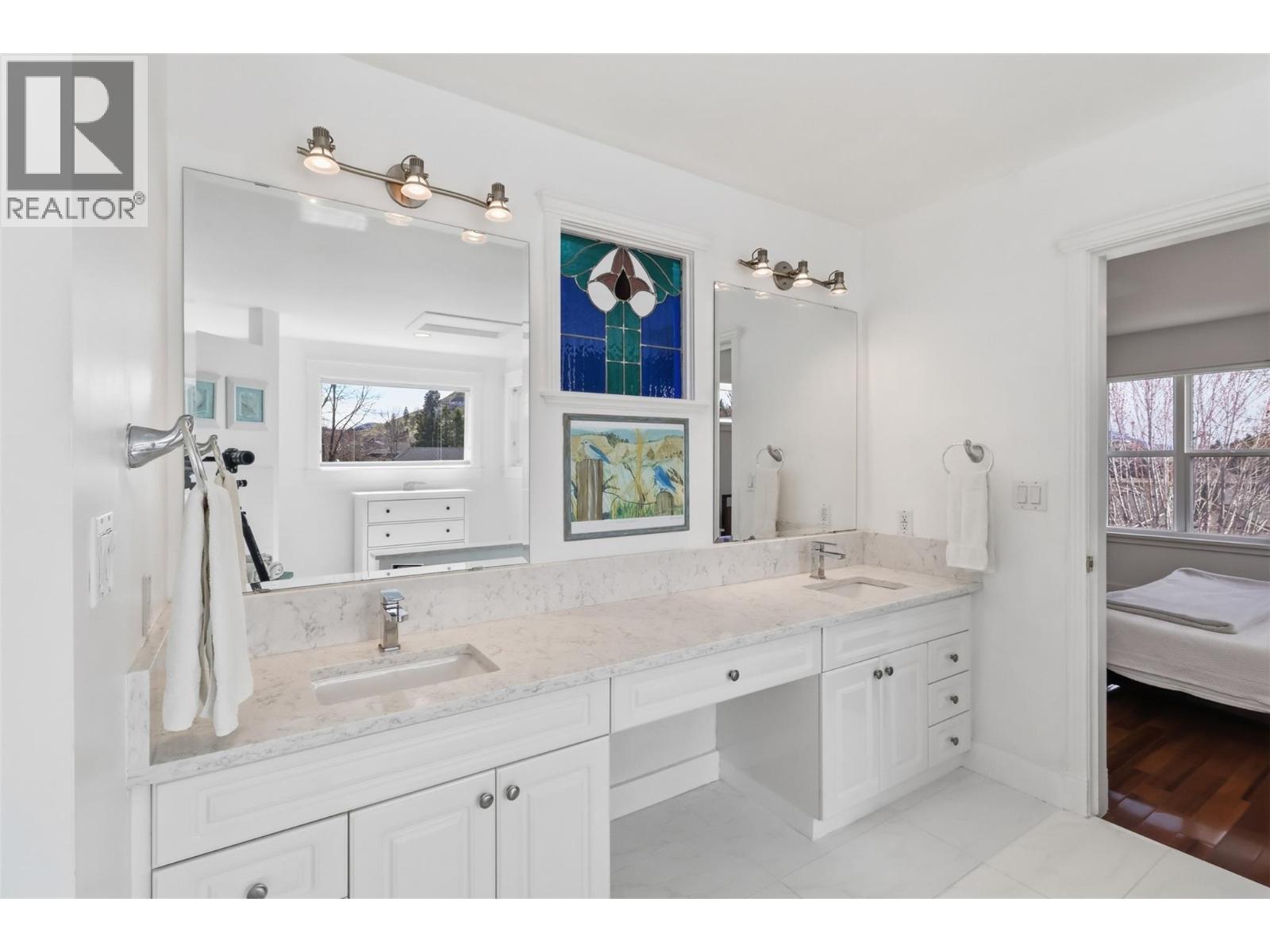 260 SUNHILL COURT - 32