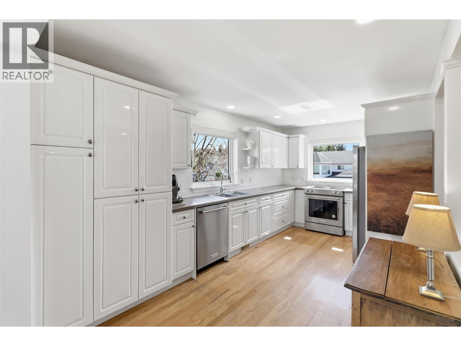 260 SUNHILL COURT - 4