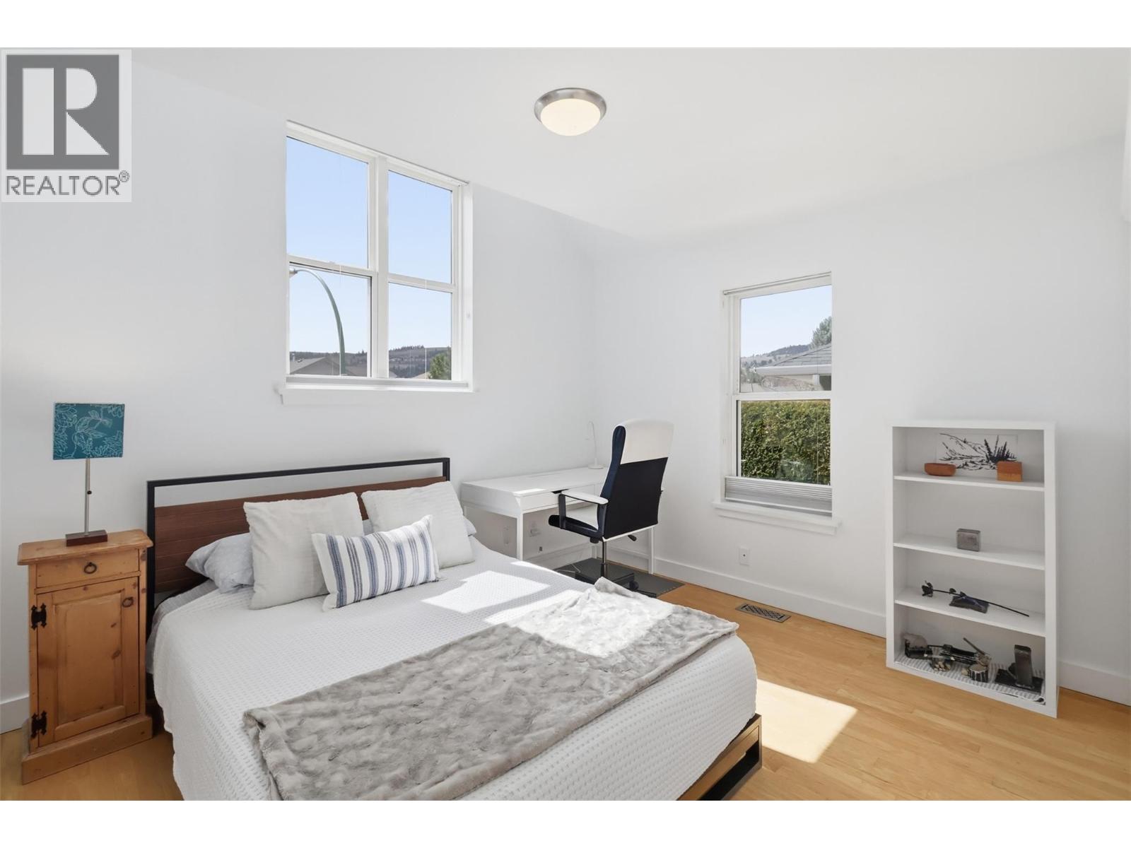 260 SUNHILL COURT - 48