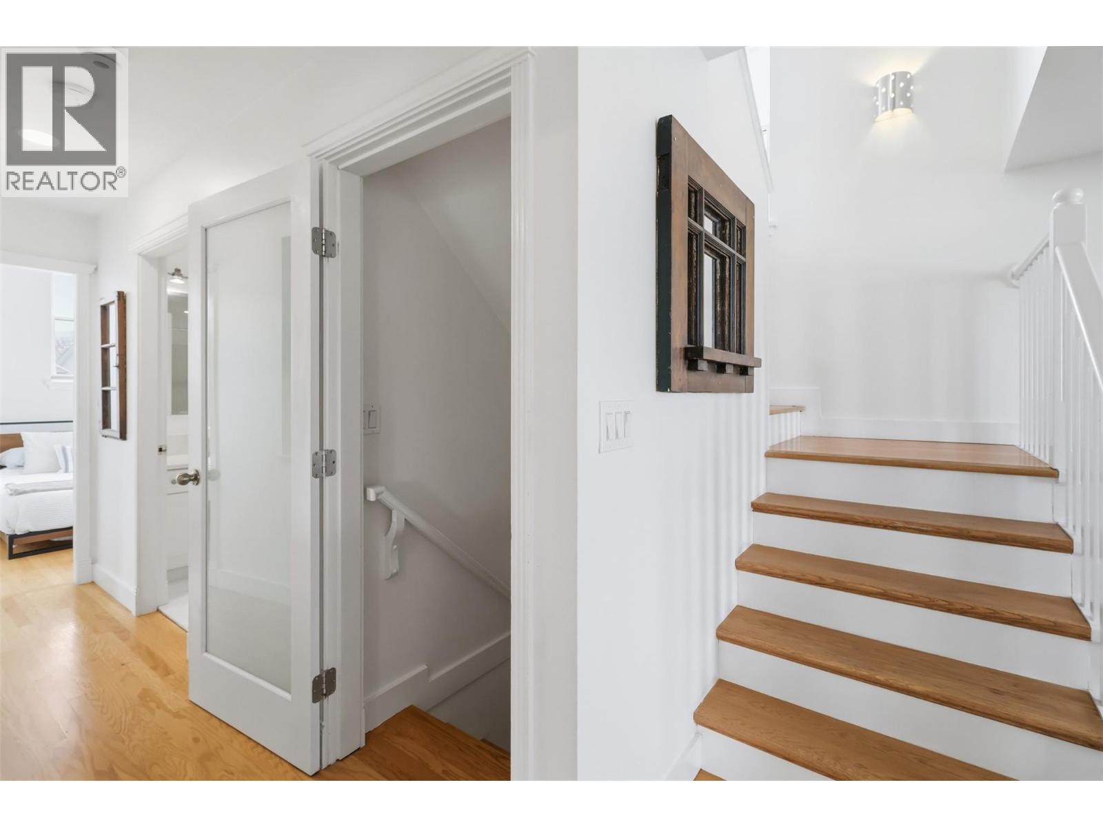 260 SUNHILL COURT - 53