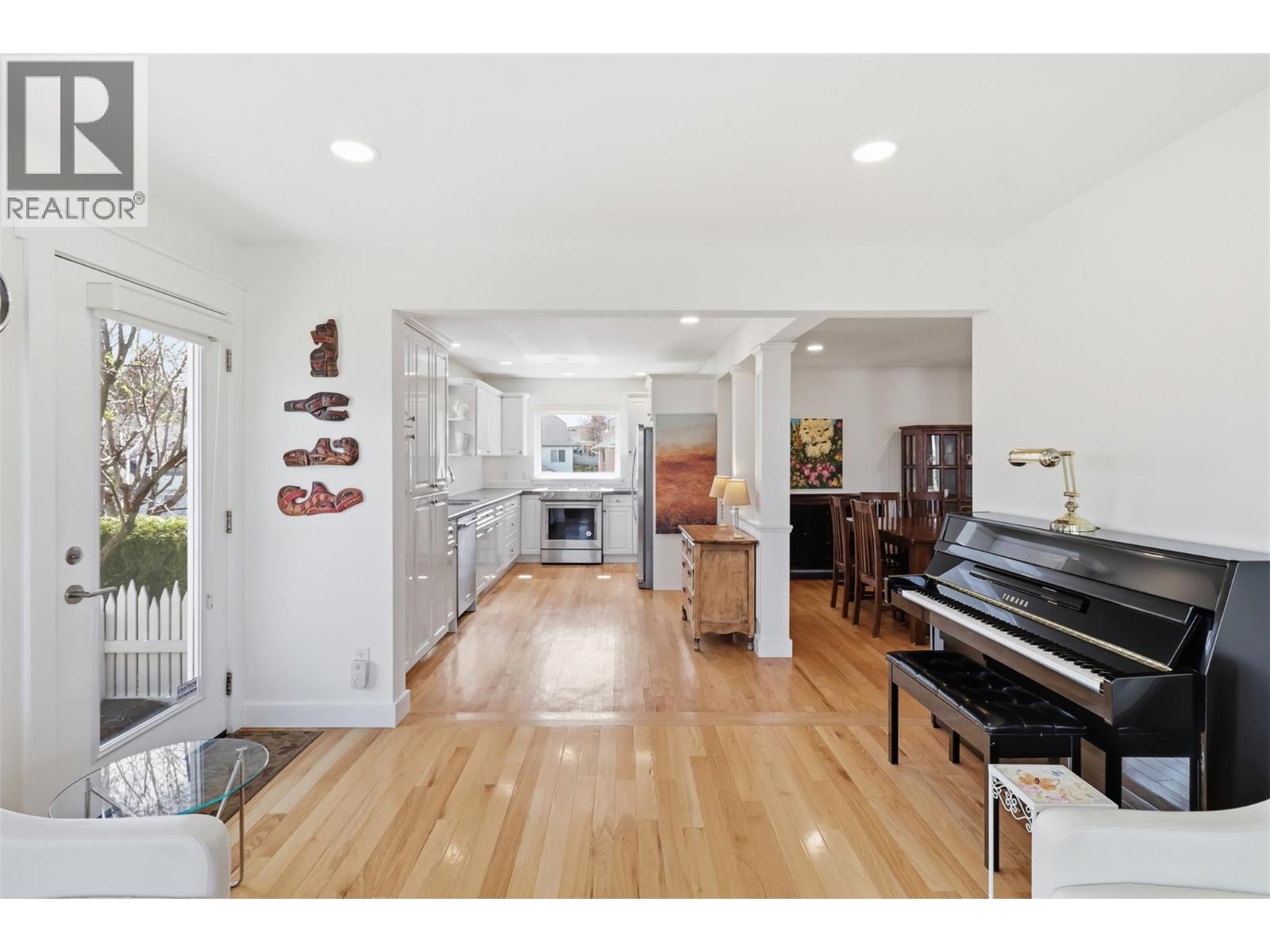 260 SUNHILL COURT - 9