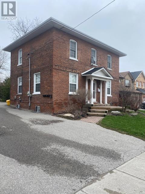 102 QUEEN STREET - 2