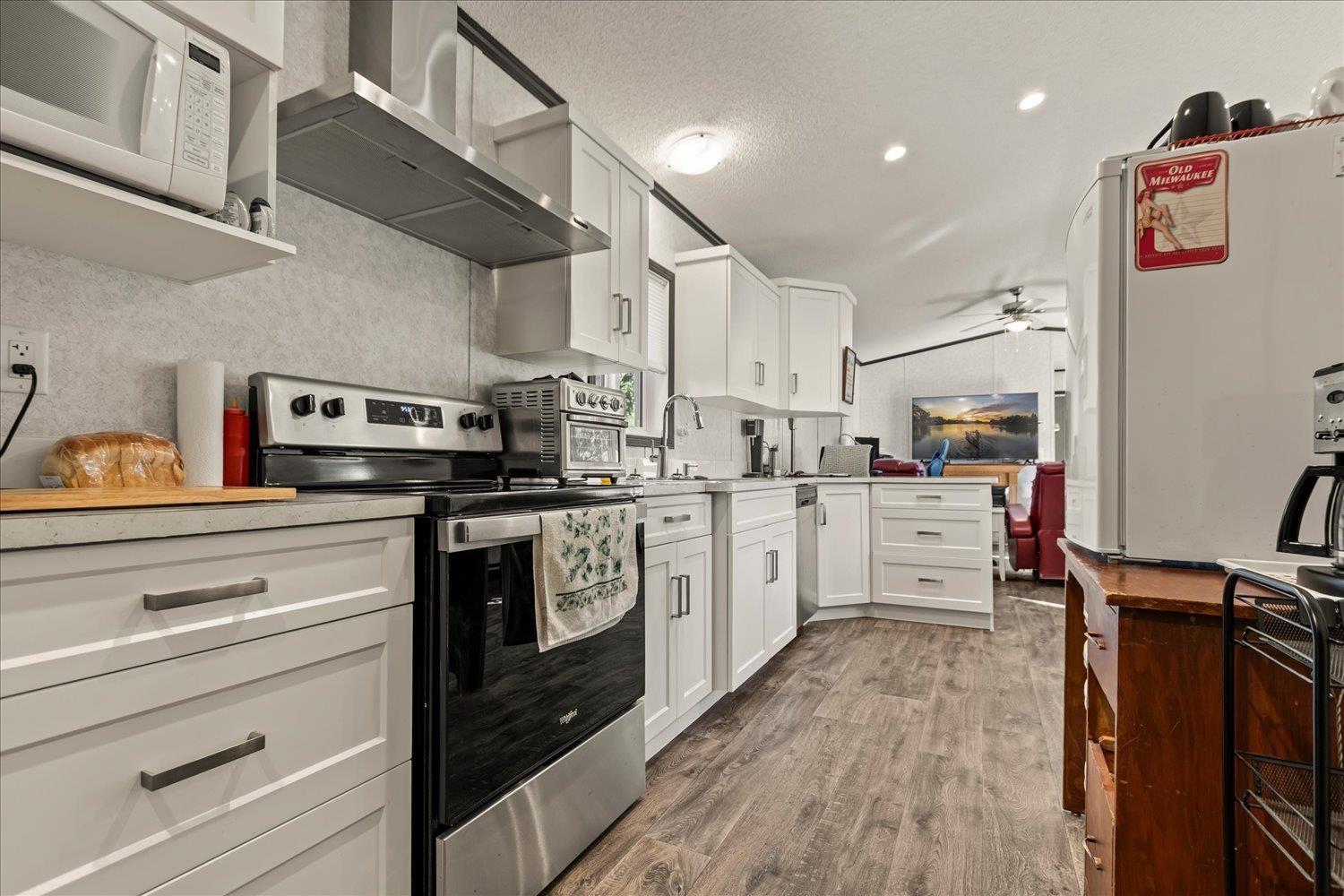 10 52604 YALE ROAD, Rosedale, Rosedale