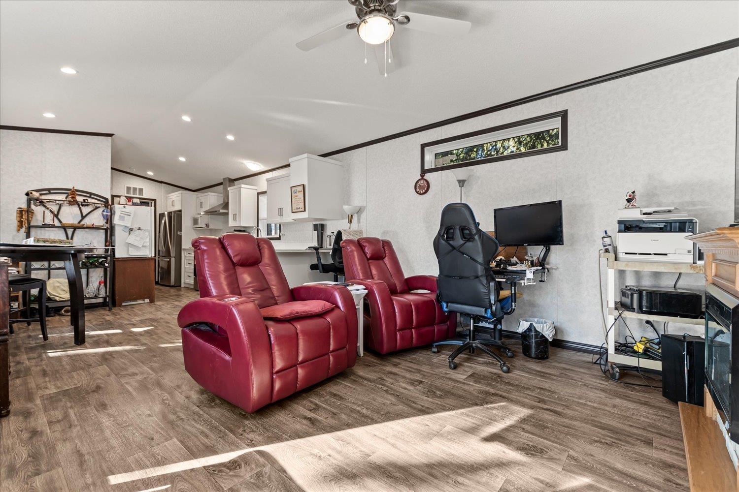 10 52604 YALE ROAD, Rosedale, Rosedale
