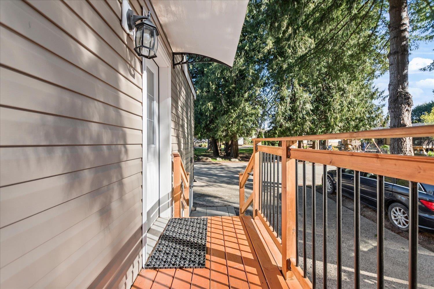 10 52604 YALE ROAD, Rosedale, Rosedale