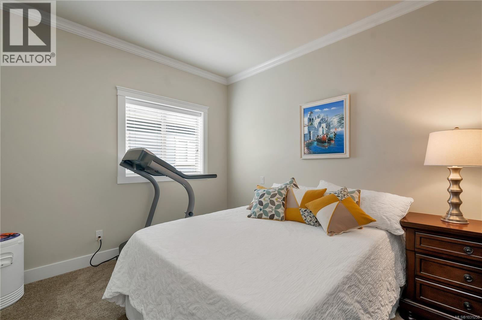 #5 48 MCPHEDRAN RD S - 28