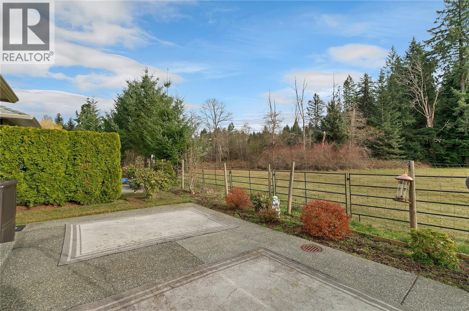 #5 48 McPhedran Rd S - 9