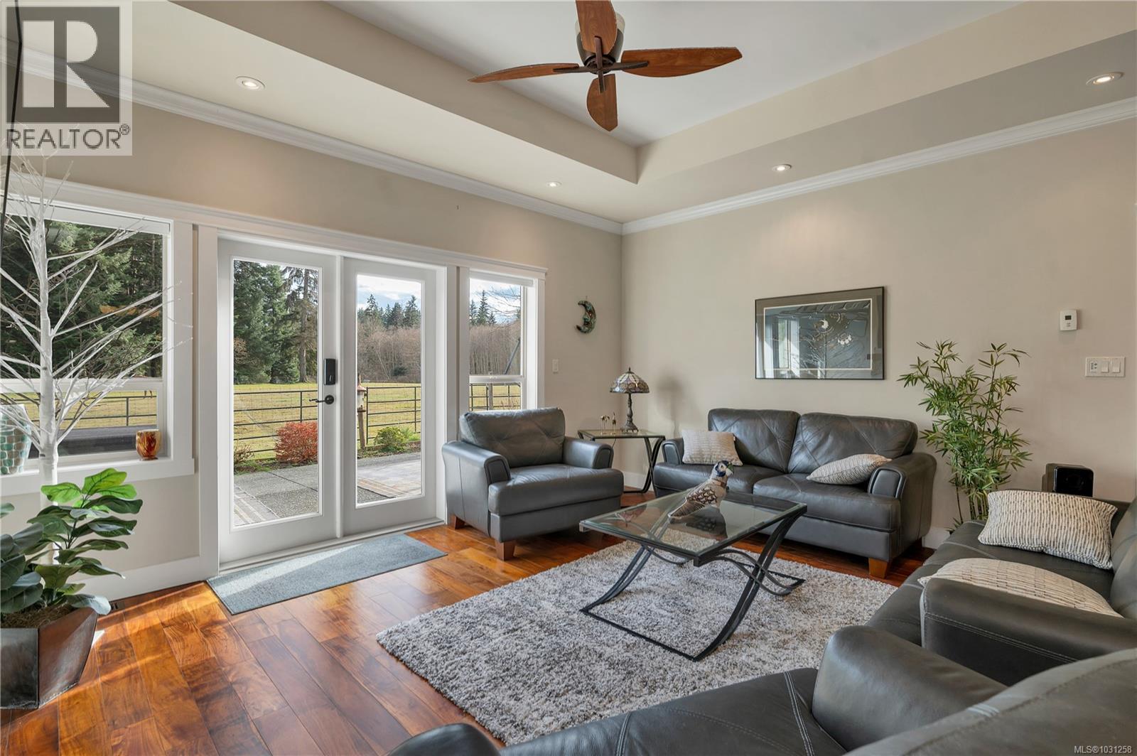 #5 48 MCPHEDRAN RD S - 20