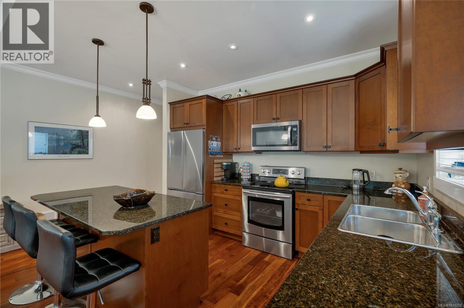 #5 48 McPhedran Rd S - 2