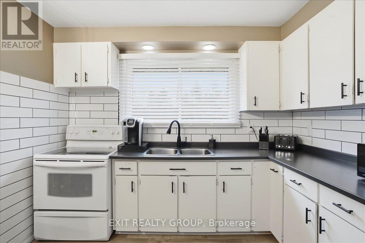 518 AIKINS ROAD — photo 6