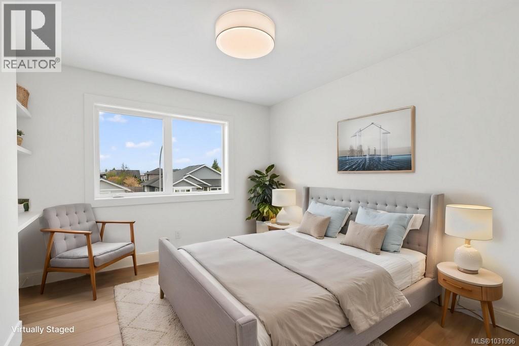 #D 875 GRUMMAN PL - 26