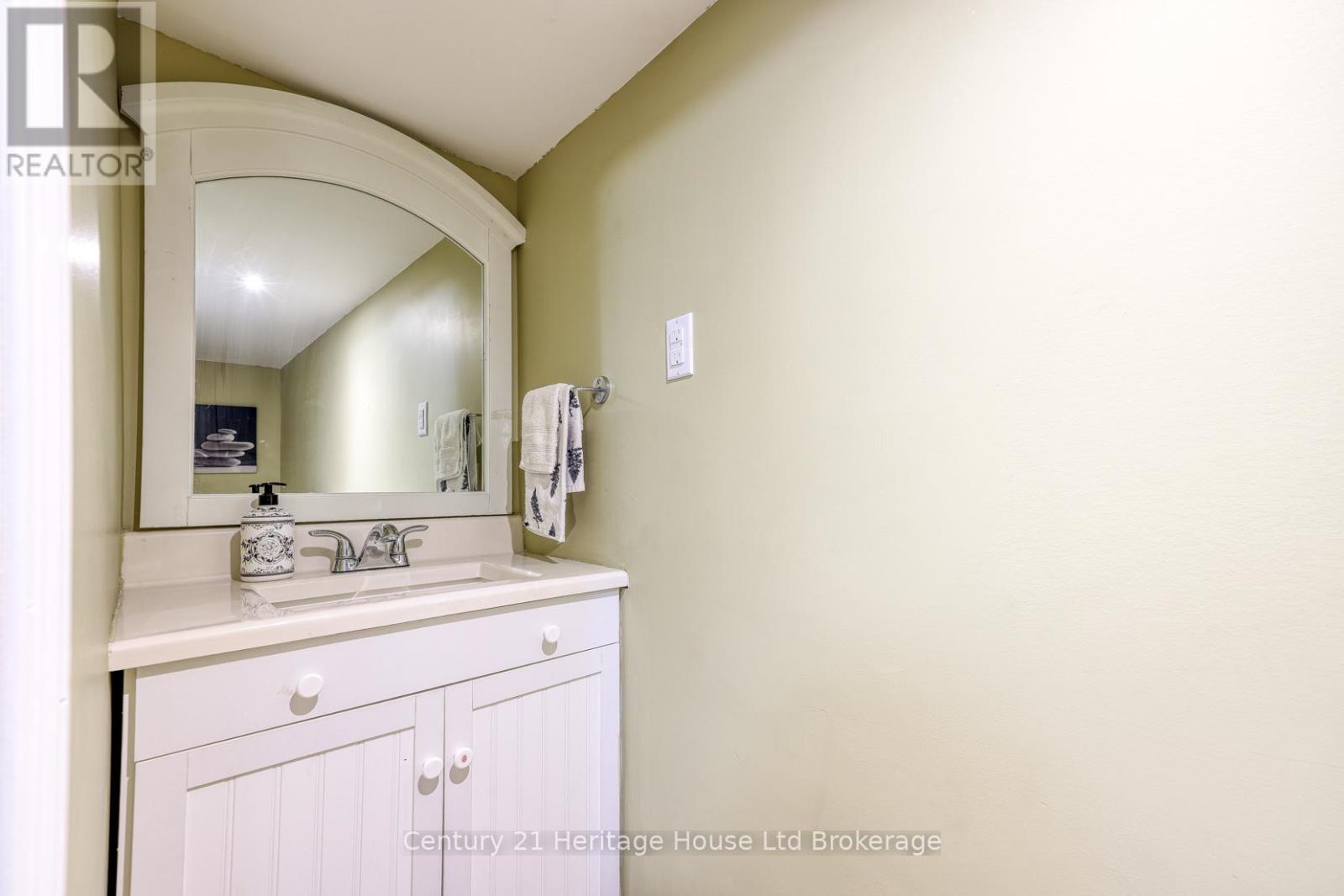 POWDER ROOM OFF FAMILY ROOM